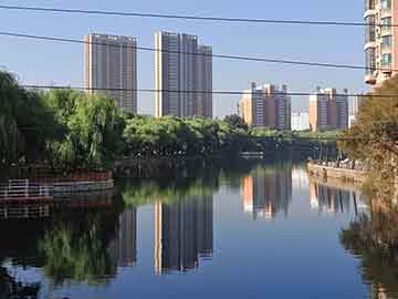 海角社区下载夜色狂热集：重现那段在都市黑夜中爆发的绝美撩情与禁忌激情